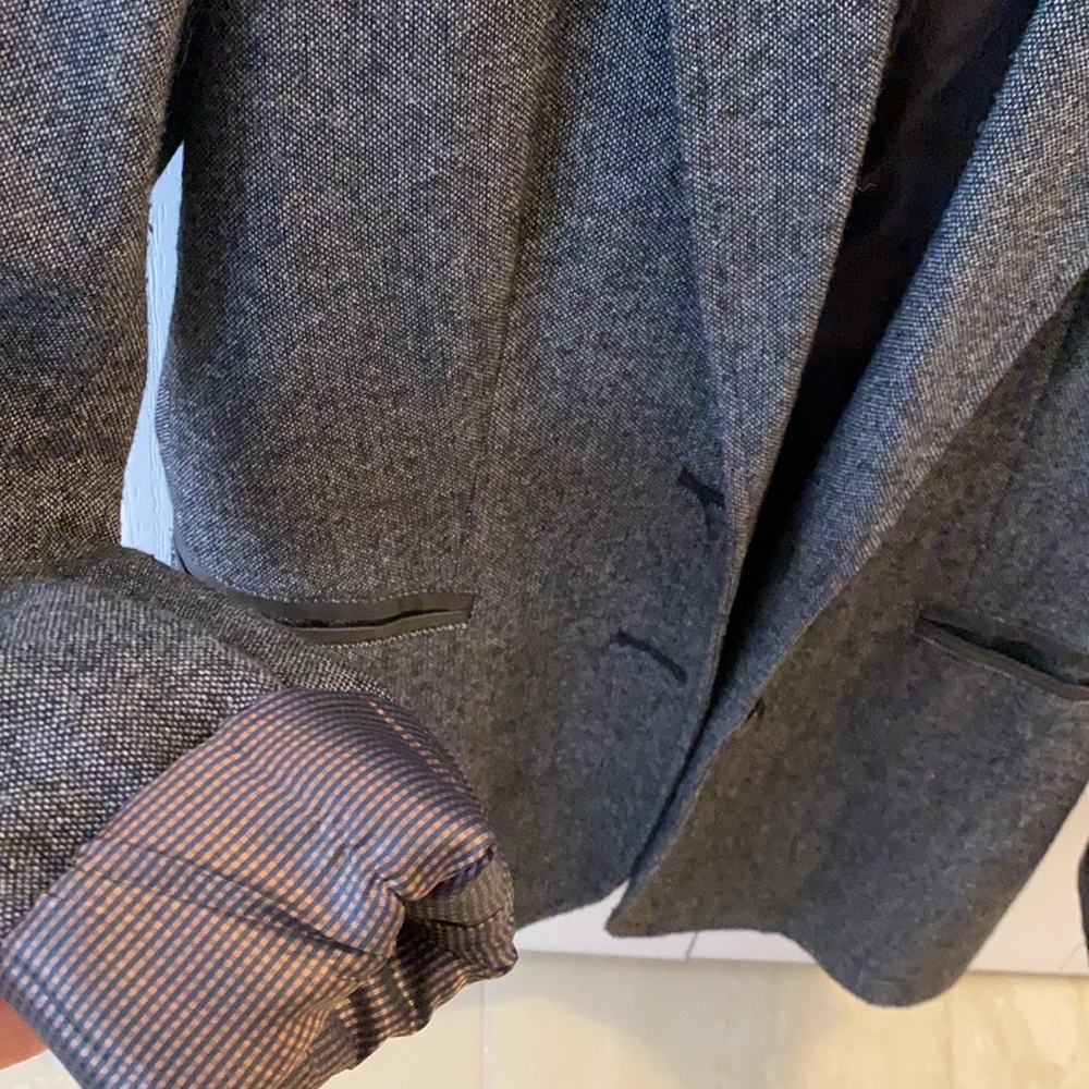 Blazer - Picture 3 of 4